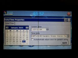 Zrzut ekranu ustawień daty i czasu na urządzeniu z Windows CE.