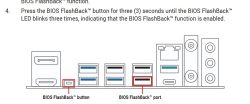 Przycisk i port BIOS FlashBack oznaczone na panelu tylnego I/O płyty głównej