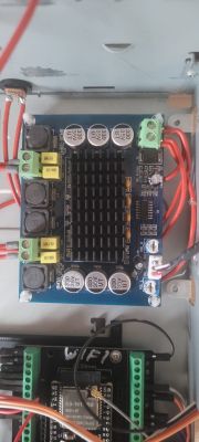 TPA3116 amplifier module with connected power and signal wiring