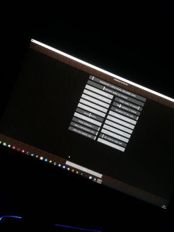 Problem z kolorami. - Problem z kolorami w grach. Na pełnym ekranie robią się wyblakłe.