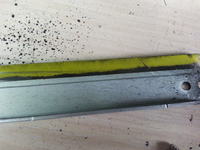 HP 85A - Jaki to żółty proszek na listwie tonera i gdzie go znaleźć?