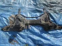 VW Polo 1996 - Czy model ten posiada drążek stabilizatora przedniego?