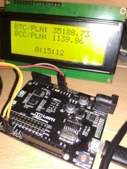 Course display on WeMos WiFi D1 R2 ESP8266 and LCD 2004 4*20 I2C Yellow HD44780