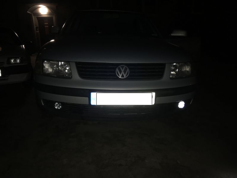VW Passat 1999 - Jedno światło DRL świeci słabiej po zlutowaniu przewodów