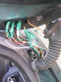 Octavia I - Żarówka przycisku ogrzewania tylnej szyby świeci przy hamowaniu