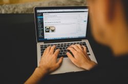 Strona na WordPress - ekspert z Sirius Pro radzi