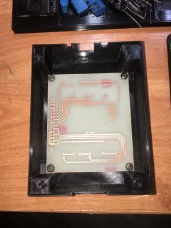 Zaawansowane sterowanie oświetleniem w salonie