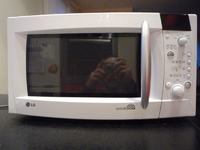 LG MS-2384B / 01 Microwave Display Issues: Flickering, Not Working, and Invisibility Concerns