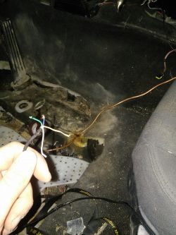 BMW E36 '97 - Uszkodzony pilot alarmu Silicon, auto nie odpala