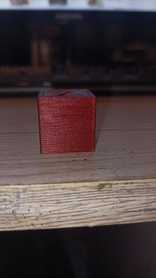 Problem z odklejaniem się wydruku po trzeciej warstwie na Anet A8 Plus - przyczyny i porady