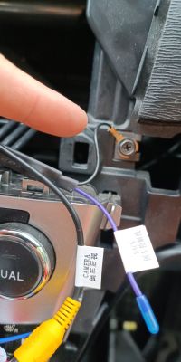 Toyota Avensis T27 i radio Junsen X7 Pro. Kamera cofania - podłączenie.