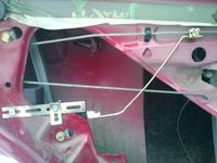 Seat cordoba 95r. - montaż siłowników uniwersalnego centralnego zamka