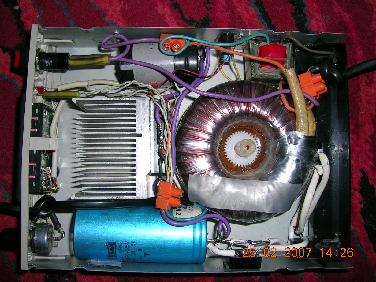 Zasilacz regulowany 12-25V Zasilacz regulowany 12-25V