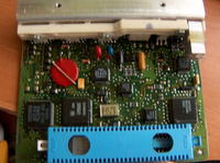 Niezidentyfikowany moduł do samochodu.