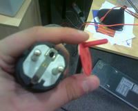 Connecting an Extension Cord to a Red Socket in a Floorbox: Best Practices and Procedures
