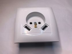 Flush-mounted electrical socket with USB - interior, minitest, thermal imaging (overheating test)