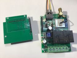 Electronic module with exposed circuit board containing integrated circuits and connectors.