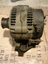 Passat 1.9 TDI 1Z 1995 - Łapa alternatora. Passat 1.9 TDI 1Z 1995 - Łapa alternatora.