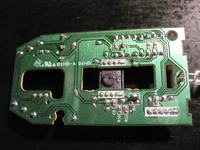 Zasilanie PS2 myszki Logitech M-SBF96-oznaczenia pinów zasilania.