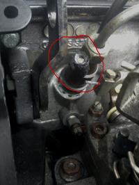 Golf 3 1.9D - wyciek oleju napędowego spod świecy, co zrobić?