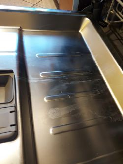 Samsung DW-BG970 - białe zacieki, smugi na naczyniach