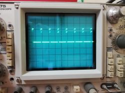 ATMega328: Różnice napięć na portach przy łączeniu dwóch mikrokontrolerów