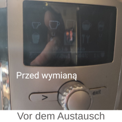 Display des Kaffeeautomaten vor dem Austausch.
