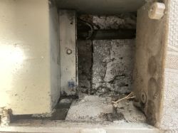 Wielka płyta – licznik i bezpieczniki zaplombowane, brak dostępu do N – jak modernizować?