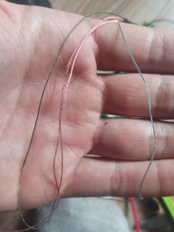 Gdzie kupię taki przewód do słuchawek JBL T500BT