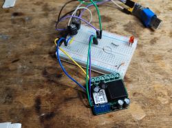 Which garage door controller can be reprogrammed? MPD-G and change of firmware CB3S