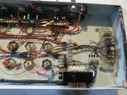 Nowe życie lampowego wzmacniacza gitarowego B.D. Sound 100W Nowe życie lampowego wzmacniacza gitarowego B.D. Sound 100W
