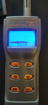 Naprawa multimetru dwutlenku węgla po upadku - zdjęcia dołączone