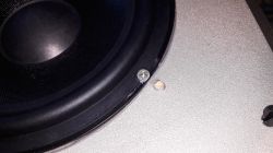 Problem z przykręceniem głosnika