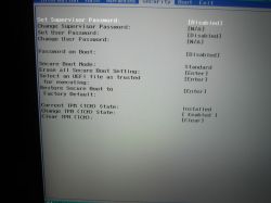 Ekran ustawień BIOS laptopa Acer, na którym widoczne są opcje związane z hasłami, trybem Secure Boot oraz TPM.