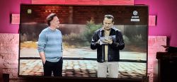Telewizor Philips 55PUS6754 z problemem białych punktów na ekranie.