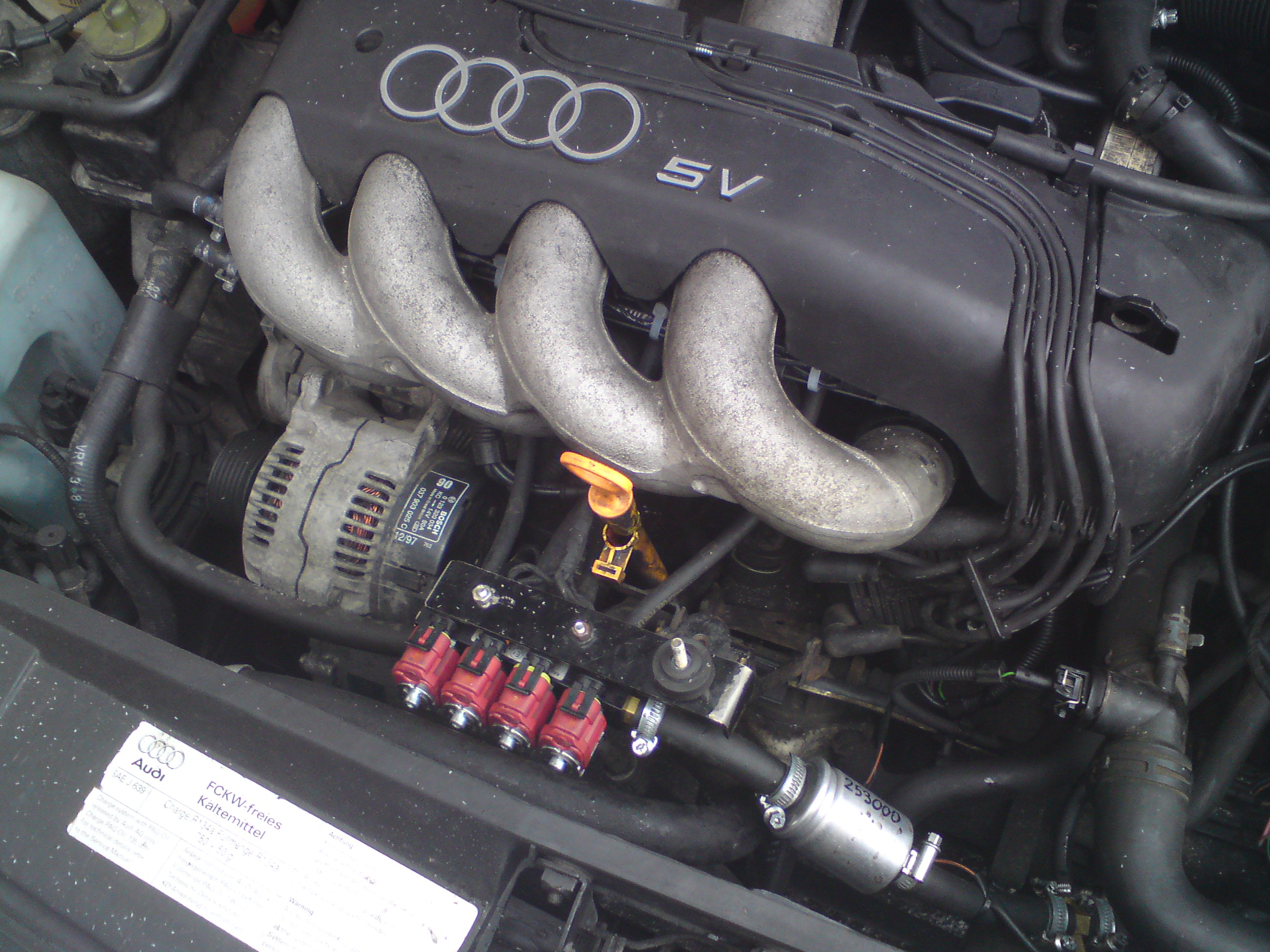 Usytułowanie listwy wtryskowej Valtek Audi A3 1.8 AGN