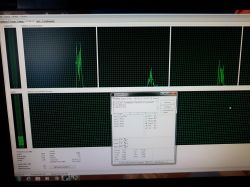 - Bardzo wysokie obroty wentylatora CPU - Bardzo wysokie obroty wentylatora CPU
