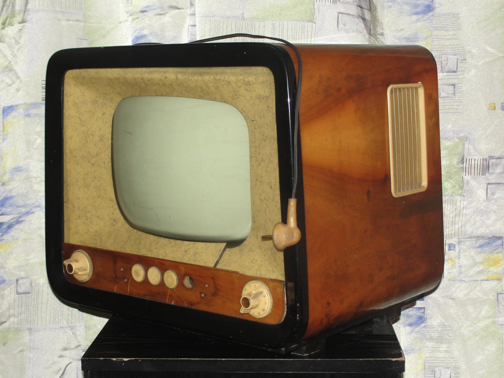 Znalezione obrazy dla zapytania telewizor neptun