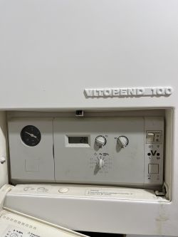 Jak podłączyć cyfrowy sterownik do pieca Vitopend 100 zamiast Siemens RAA20?