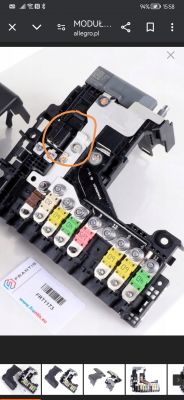 Moduł bezpieczników samochodowych z zaznaczonym bezpiecznikiem 5A w module BPGA.