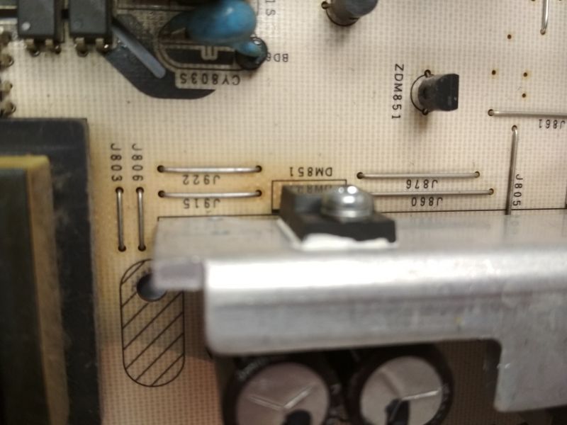 TV Samsung LE32A330J1N samoczynnie wyłącza się i włącza - naprawa