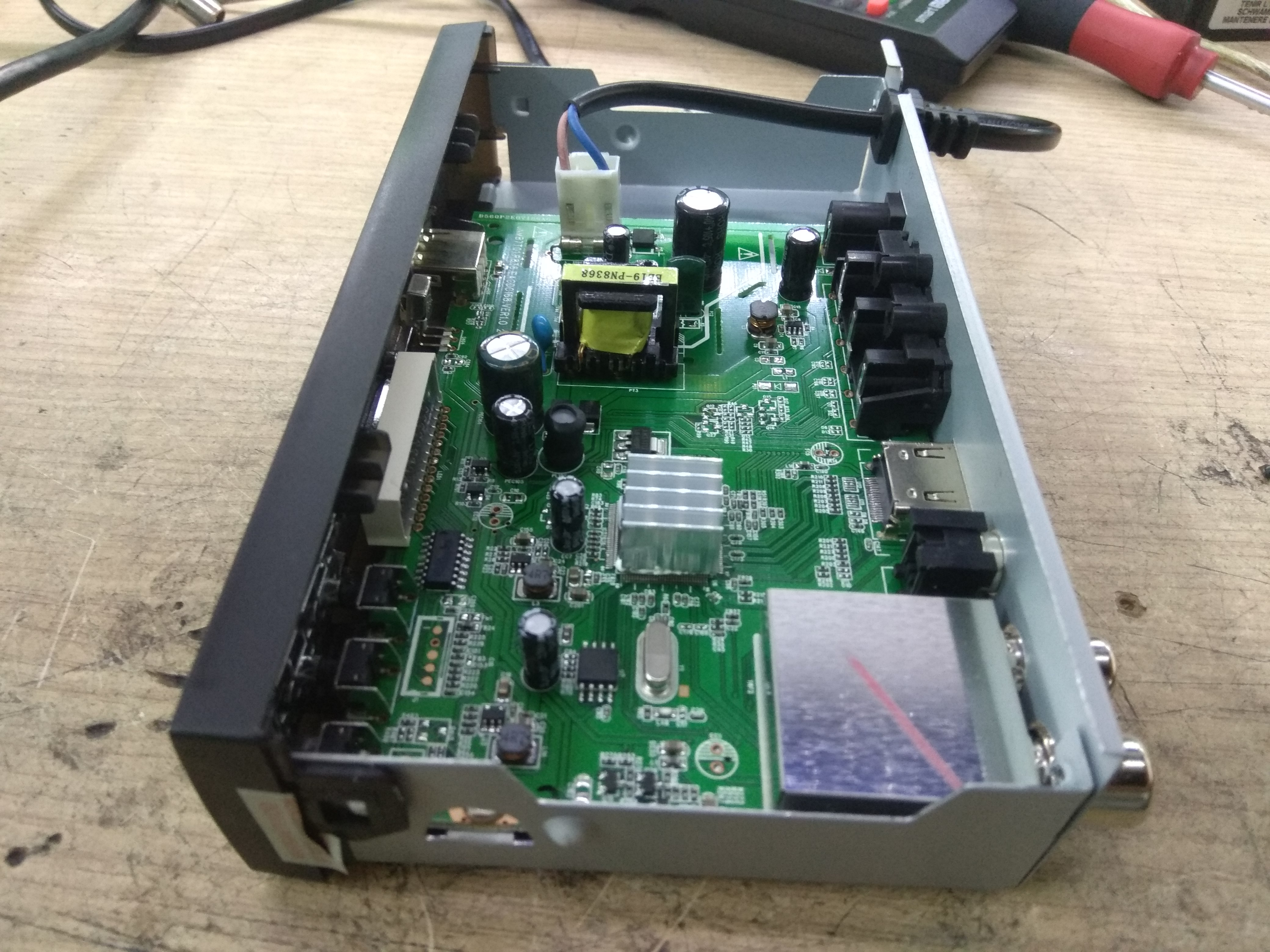 Smartbox HDT2F11, Main Board JNMB7T01.R836.EACDC168.VER1.0