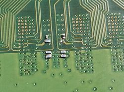 Brakujący element - pomiar pojemności kondensatora na płycie PS4 CUH-1216B SAC-001