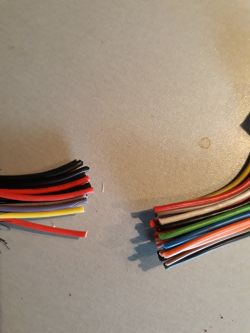 Gdzie znaleźć złącza 12-pinowe żeńskie i męskie do kabli?