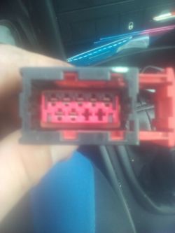 Peugeot 207 schemat kostki lam - Potrzebuje schematu kostki lampy przedniej