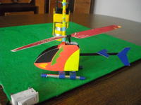 Latający helikopter na uwięzi. Latający helikopter na uwięzi.