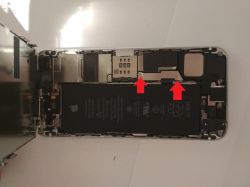 Jak wymienić wyświetlacz w iPhone SE? Jak wymienić wyświetlacz w iPhone SE?