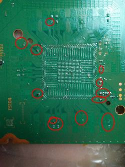 PS4 CUH-1216A/1-980-066-11 - Uszkodzone elementy przy wymianie APU
