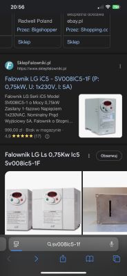 Falownik LG iC5 SV008IC5-1F z wyświetlaczem i przyciskami na przednim panelu.