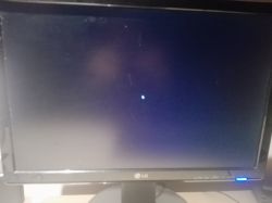 LG Flatron W1942S - Czarny ekran i kursor po starcie PC
